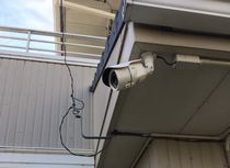 山梨県富士吉田市の一軒家屋外に防犯カメラ