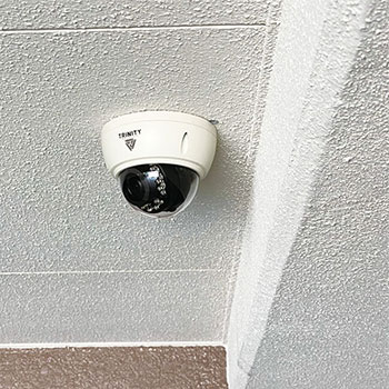 足利市にあるマンションに防犯カメラを設置