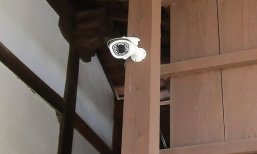静岡のお寺の防犯カメラ
